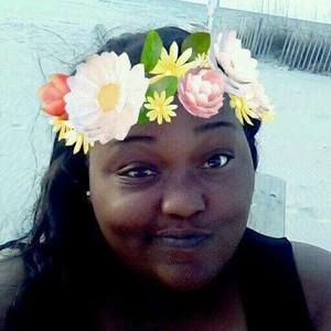 Meet your Posher, Donisha