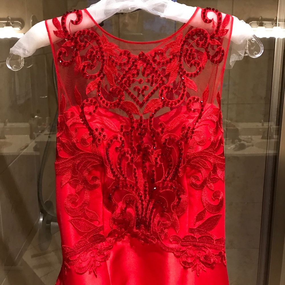 Sherri Hill size 2 REDUCED