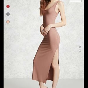 Ribbed-slide slit maxi dress