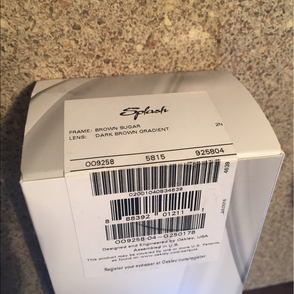 Oakley sunglasses - Picture 5 of 7