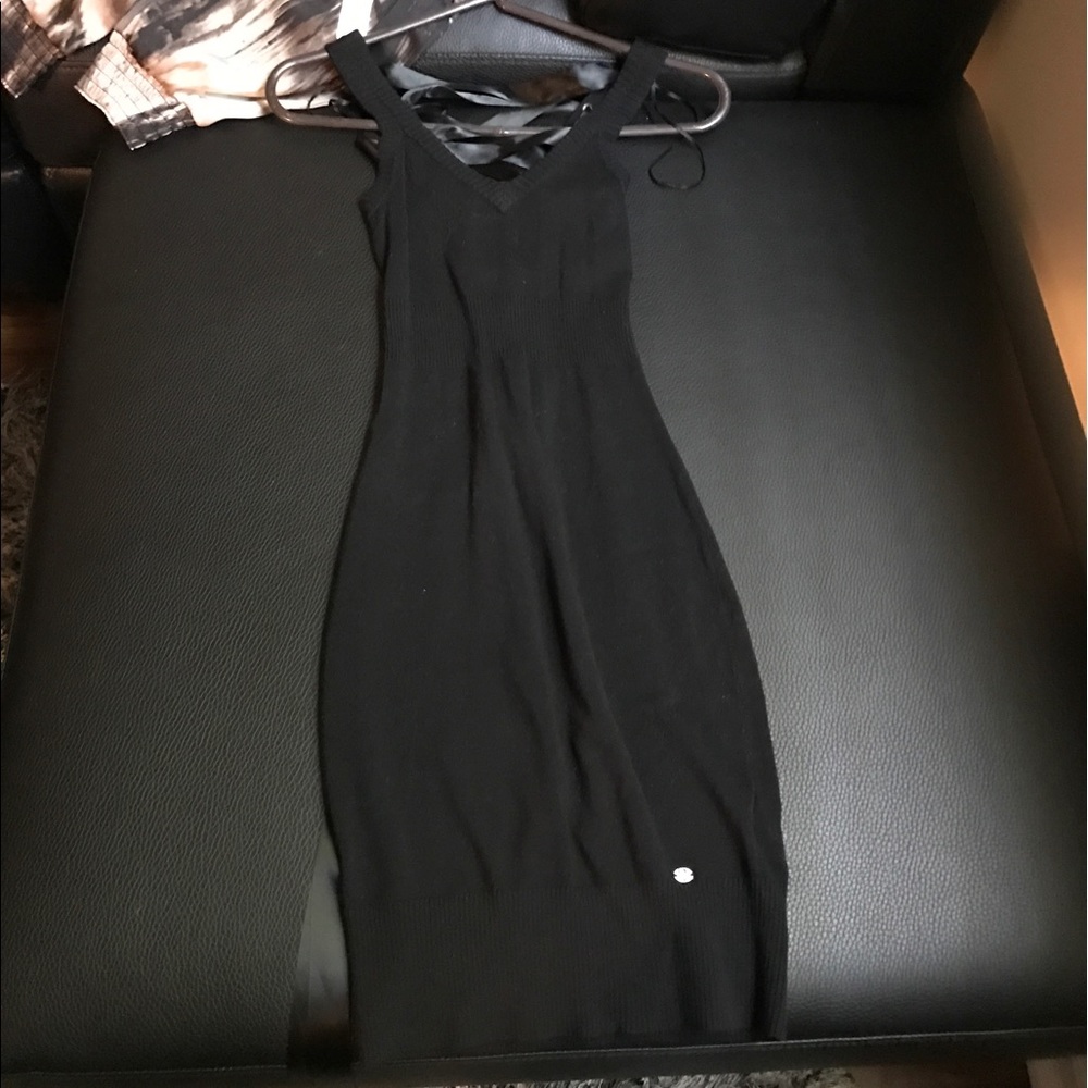 Black fitted Guess dress