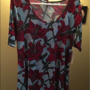 Lularoe Perfect Tee M