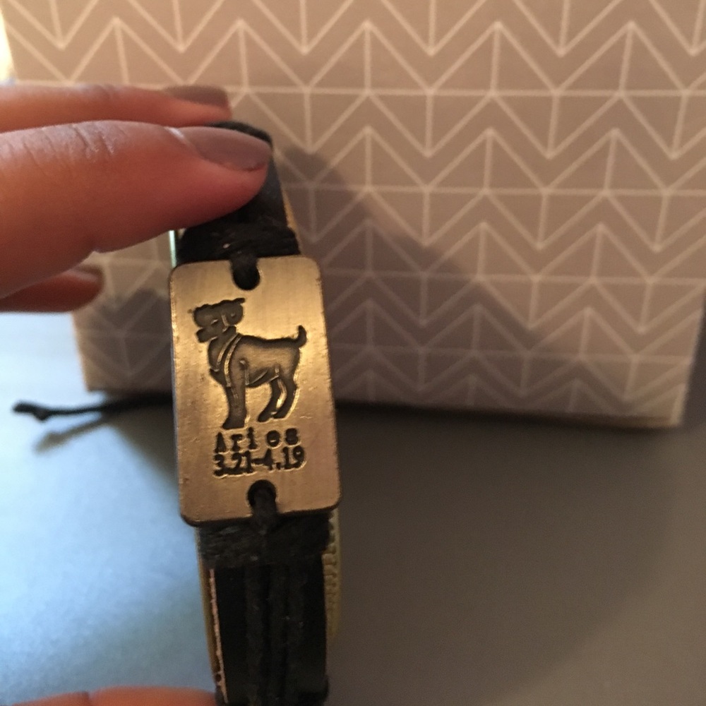 ⭐️ Aries Symbol Bracelet ⭐️