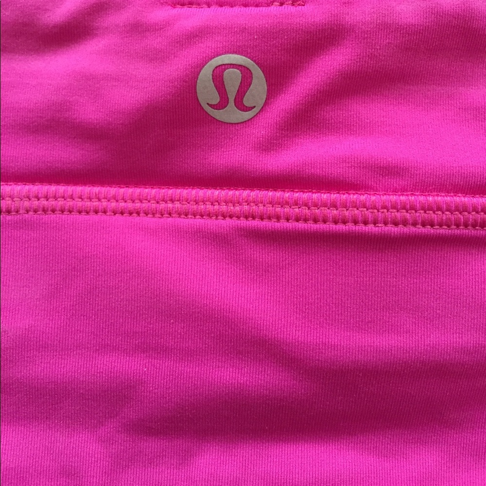 Lululemon Athletica Women's size 4 bra