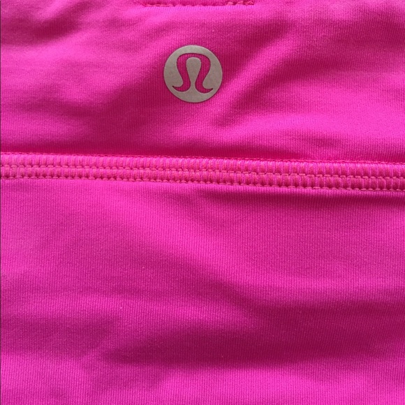 Lululemon Athletica Women's size 4 bra - Picture 1 of 3