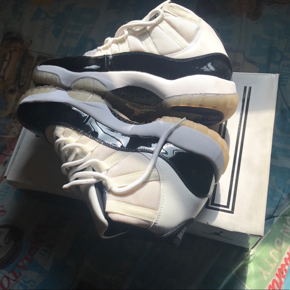 Dead stock retro 11 concord main image 7