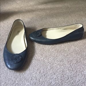 Michael Kors Navy Driving Flat WMN's Sz 10