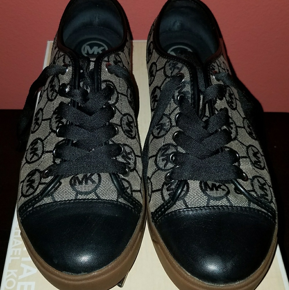 Michael Kor Sneakers