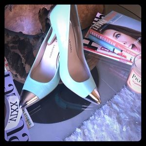 Women's Danger Zone Cap-Toe by Chinese Laundry😍