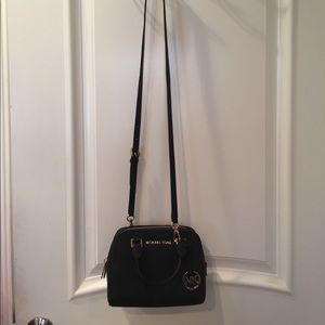 Black Michael Kors Crossbody