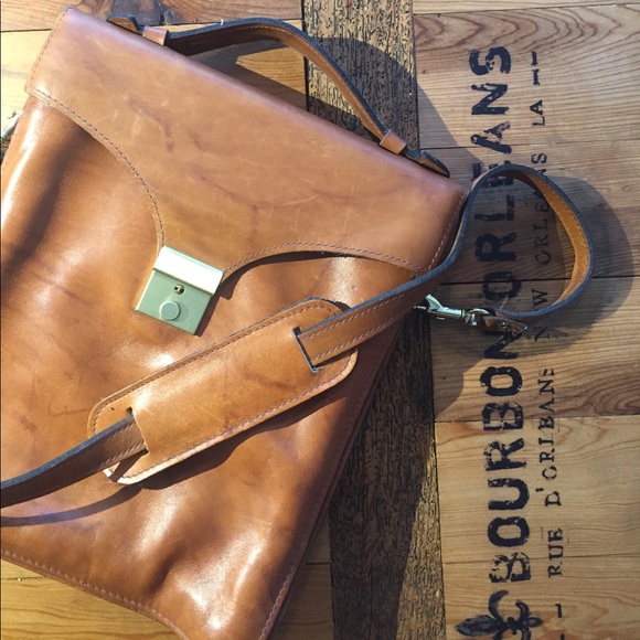 dh genuine leather Handbags - Vintage leather shoulder bag