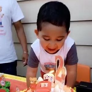 Meet your Posher, Dalia