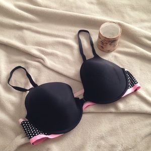 Victoria's Secret Front Snap Bra