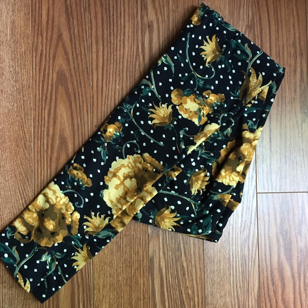 Brand new in bag, with tag, floral LLR leggings