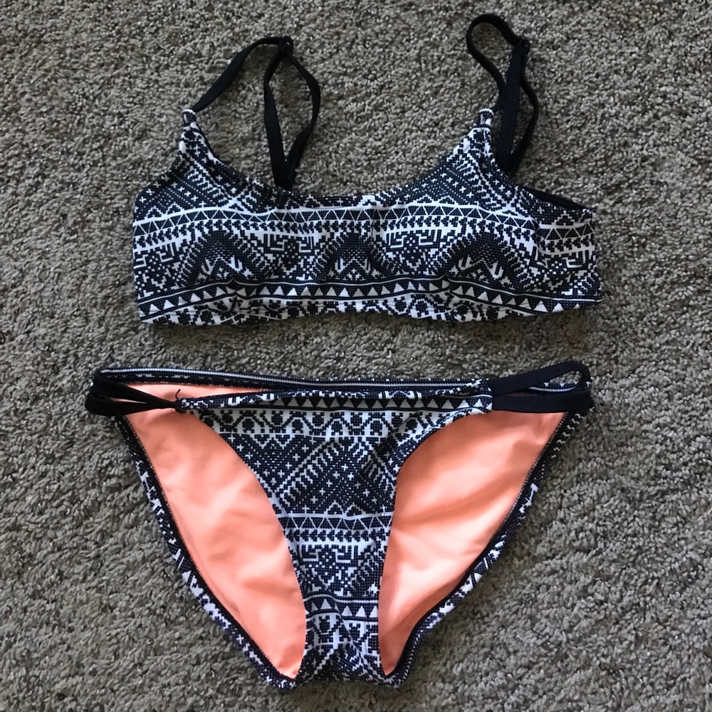 Bathing suit