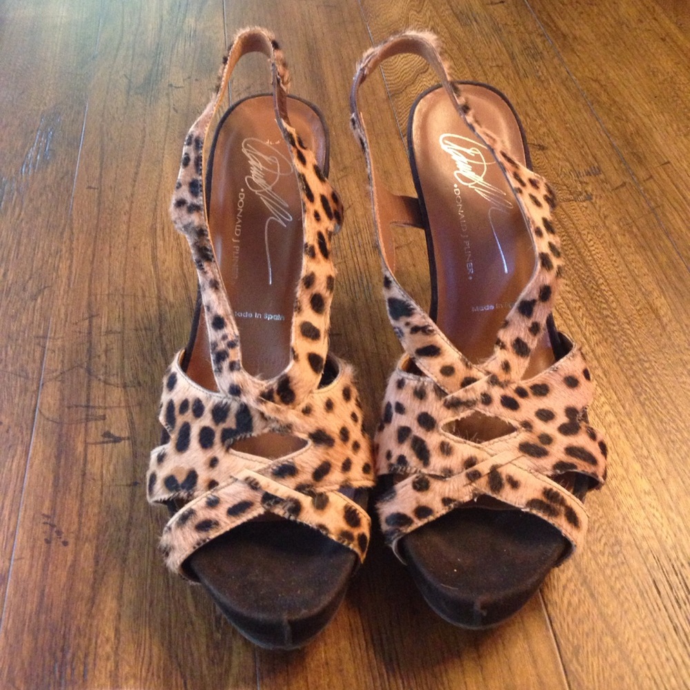 Leopard shoes
