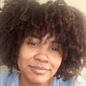 Meet your Posher, Jasmine