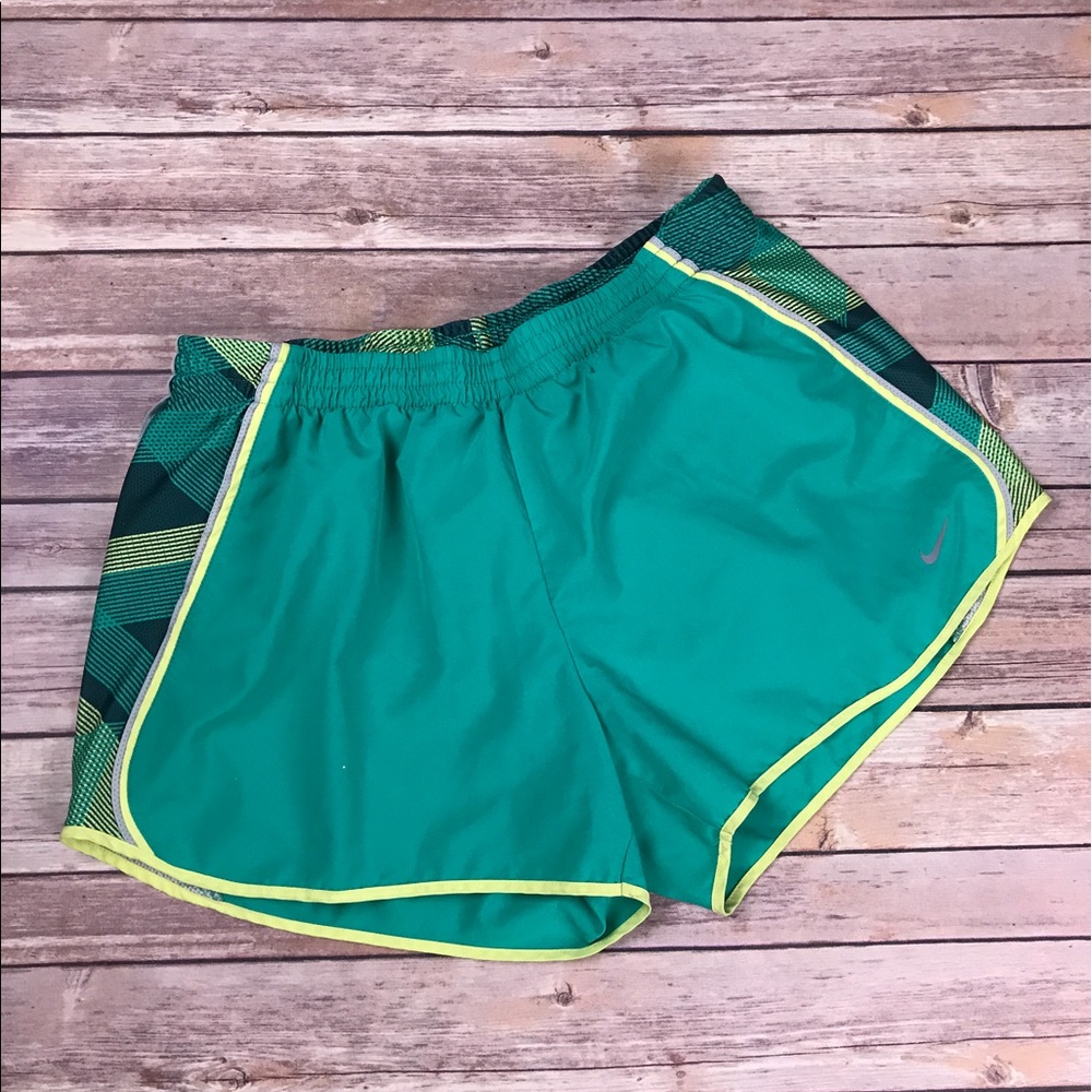 Nike running shorts Size Large