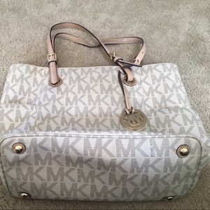 Authentic Michael Kors bag!