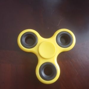 Fidget spinner