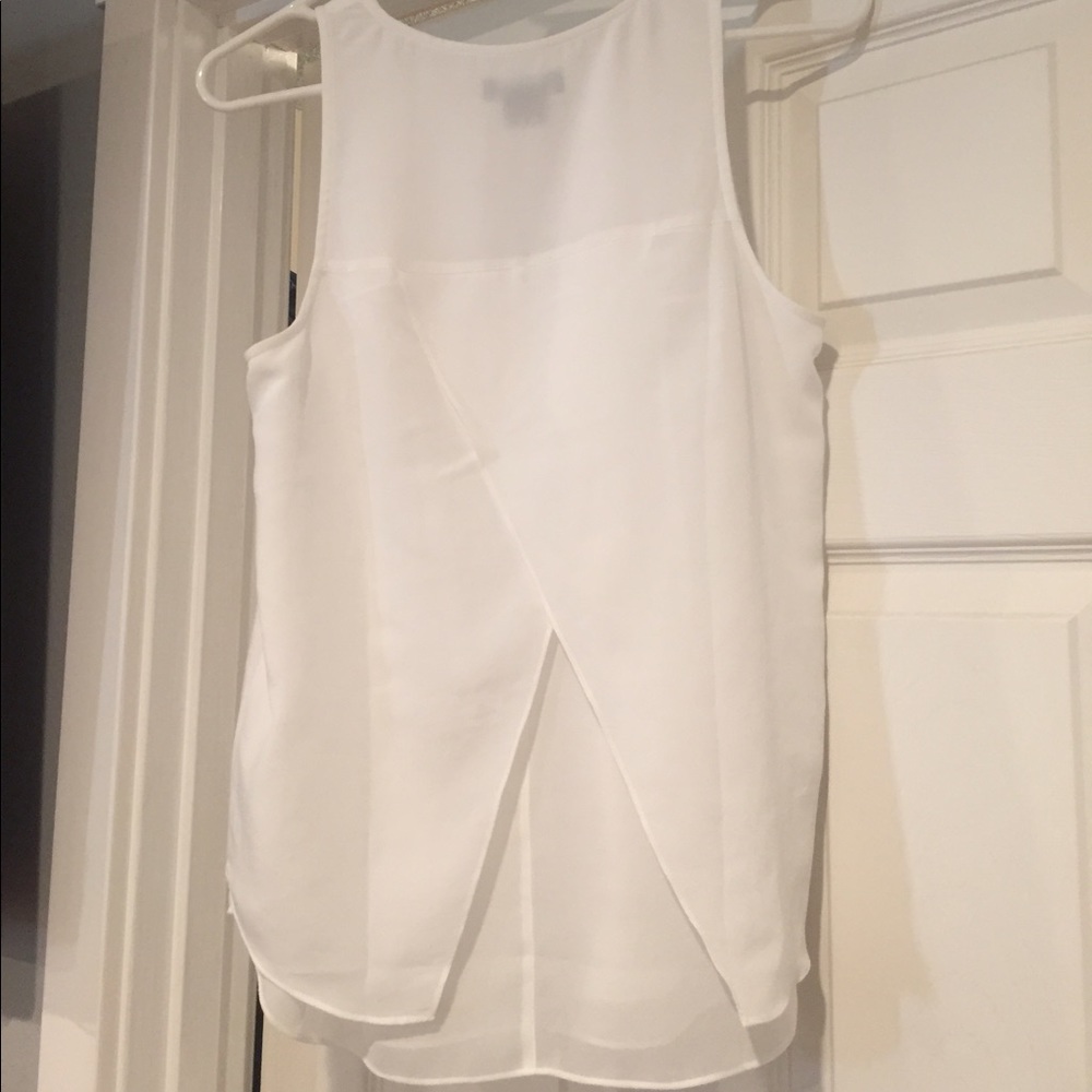 Beautiful, white flowy top