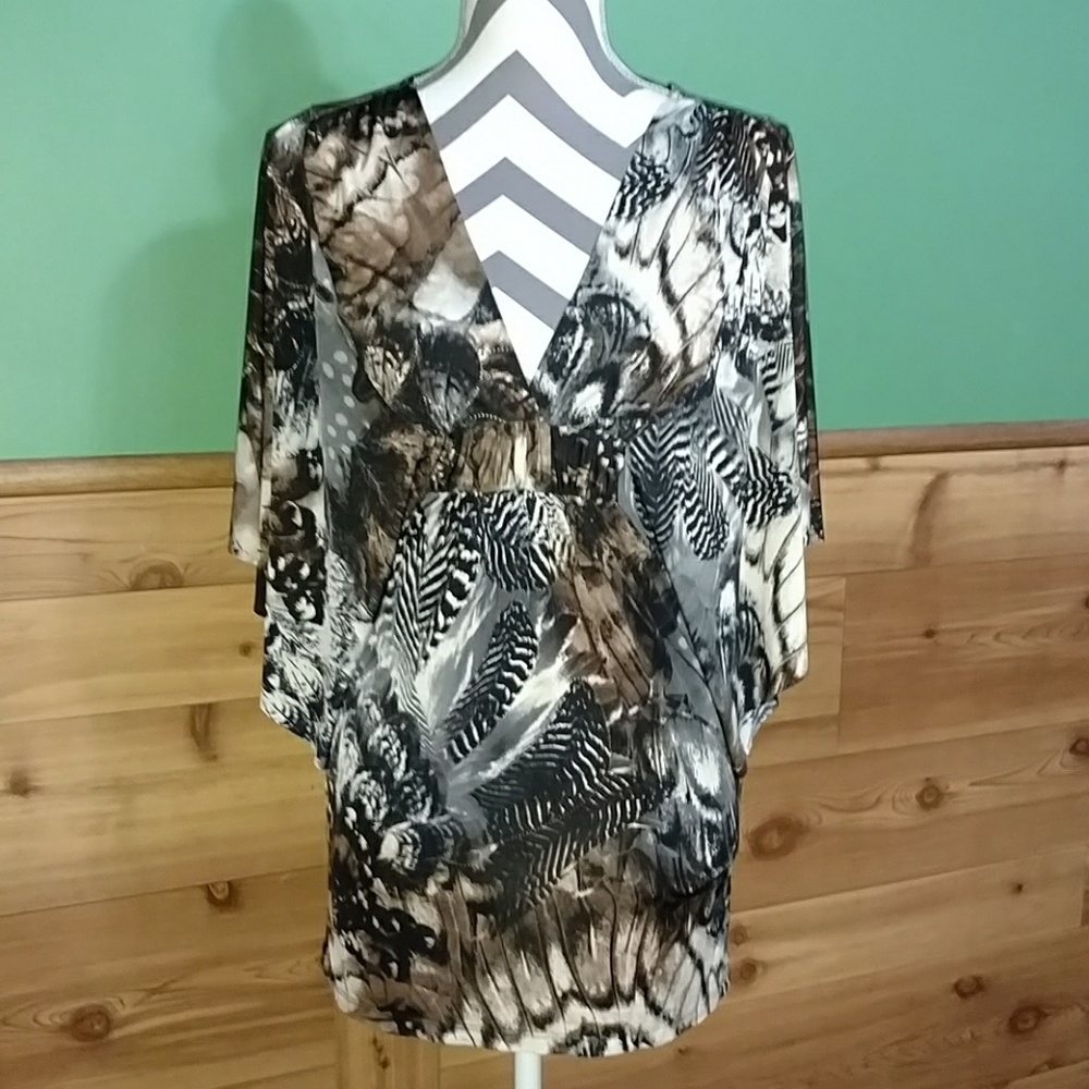 2 Chic Designer Top