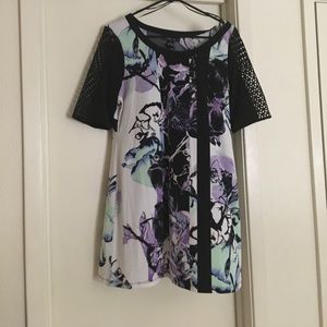 Dressy casual blouse / shirt .