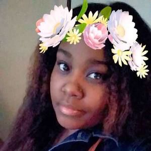 Meet your Posher, Kanisha