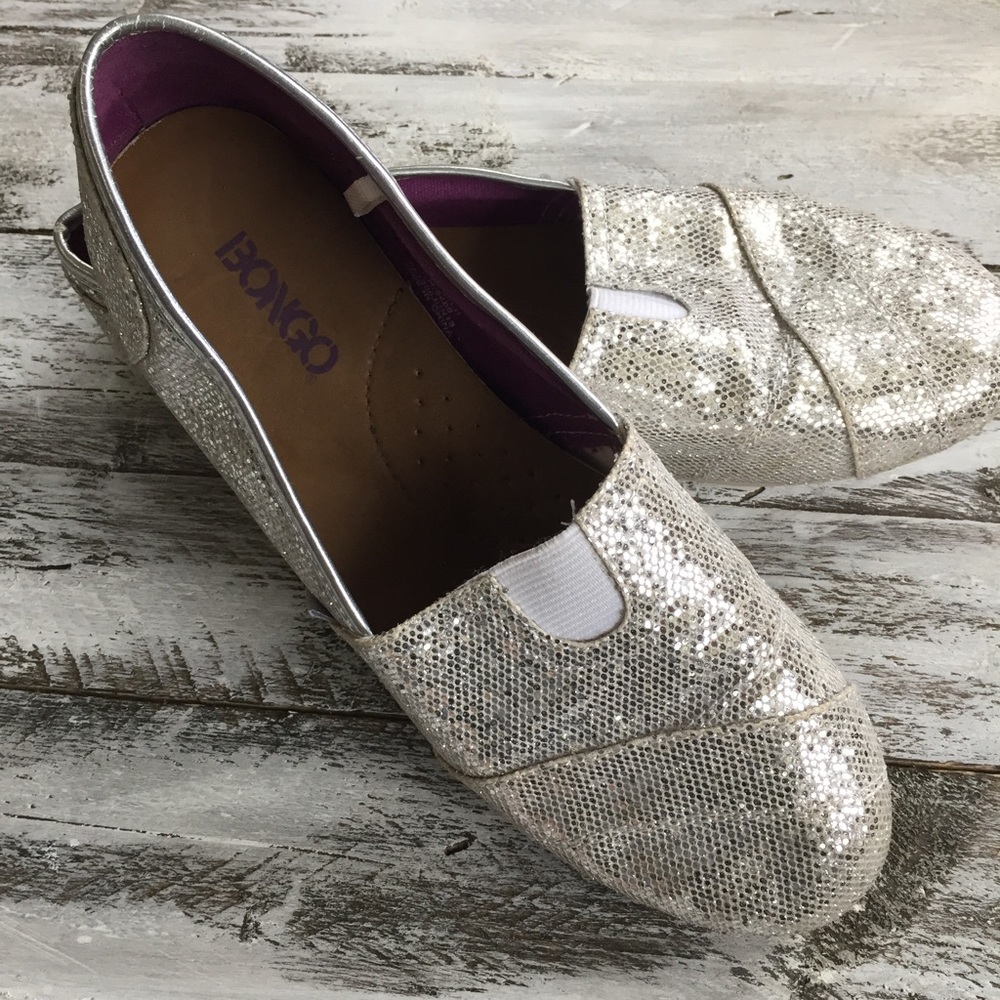 BONGO Silver Glitter Slide Ons