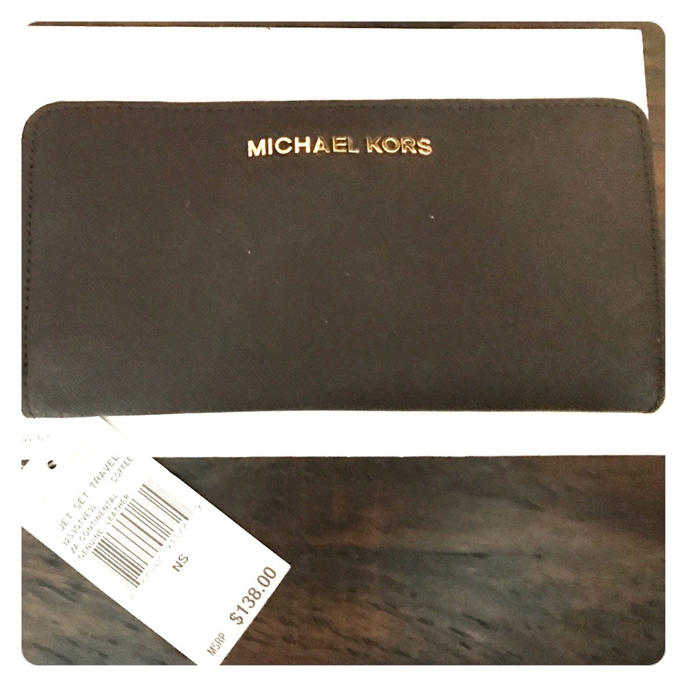 Michael by Michael Kors JetSet Continental Wallet