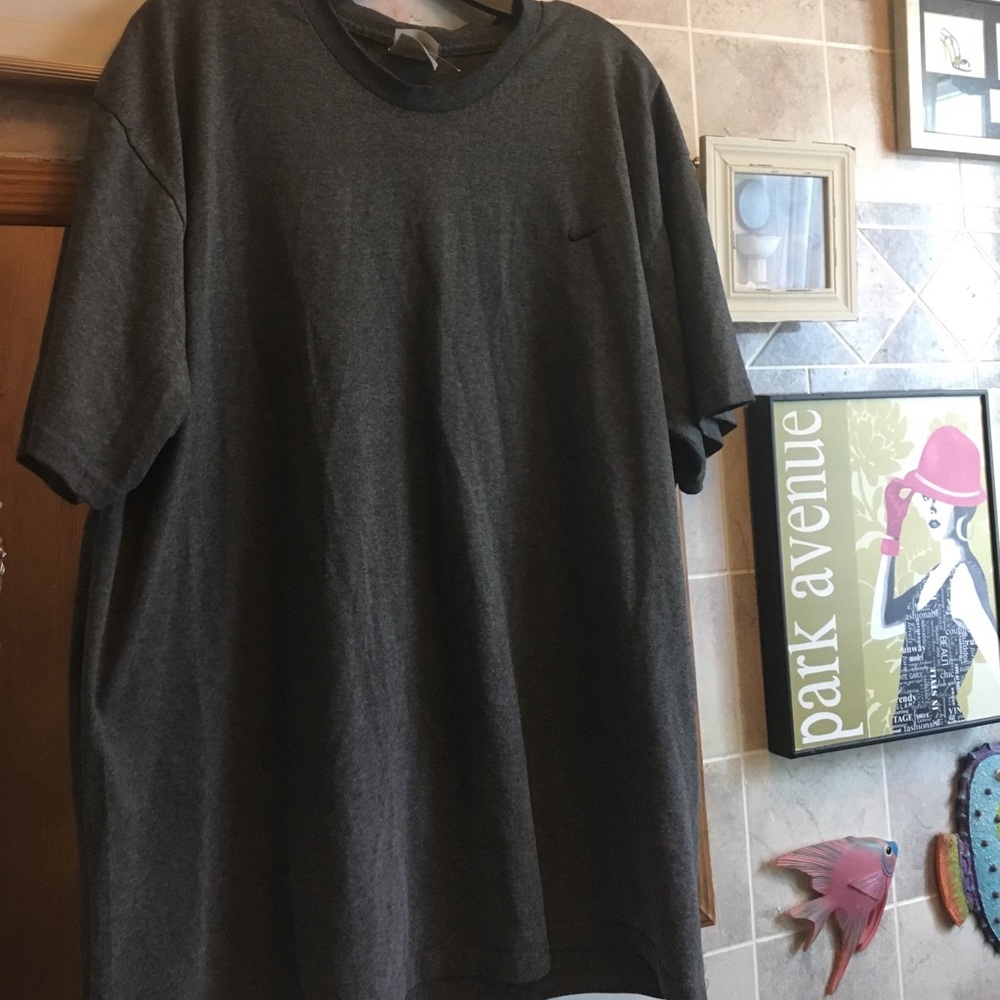 Nike tshirt