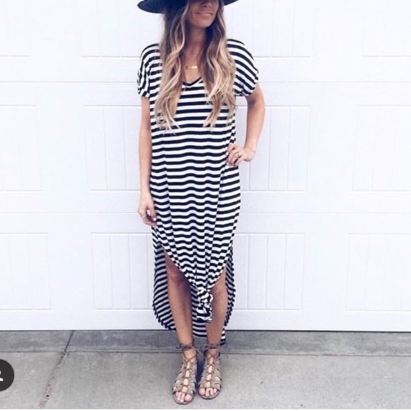 Oversized loose fit slit stripe maxi dress - Picture 3 of 3