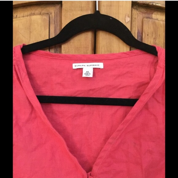 4/$20 Coral Banana Republic Linen Top Size XS - Picture 2 of 4