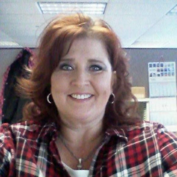 Meet your Posher, Sharon - Picture 1 of 1