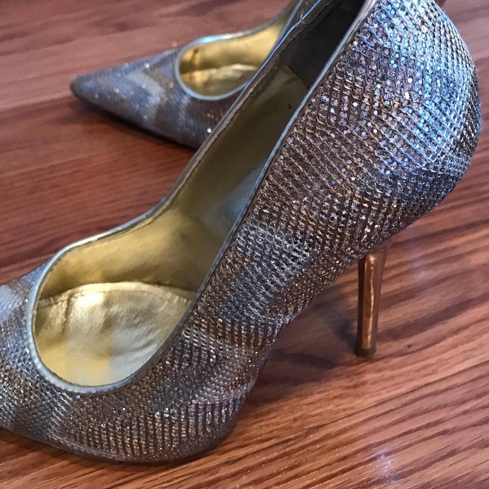 High heels - Picture 2 of 3