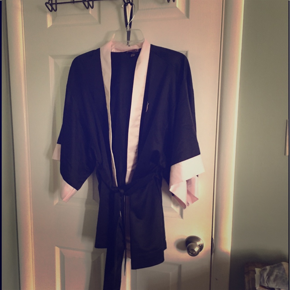 Victoria's Secret Kimono Robe - pink and black