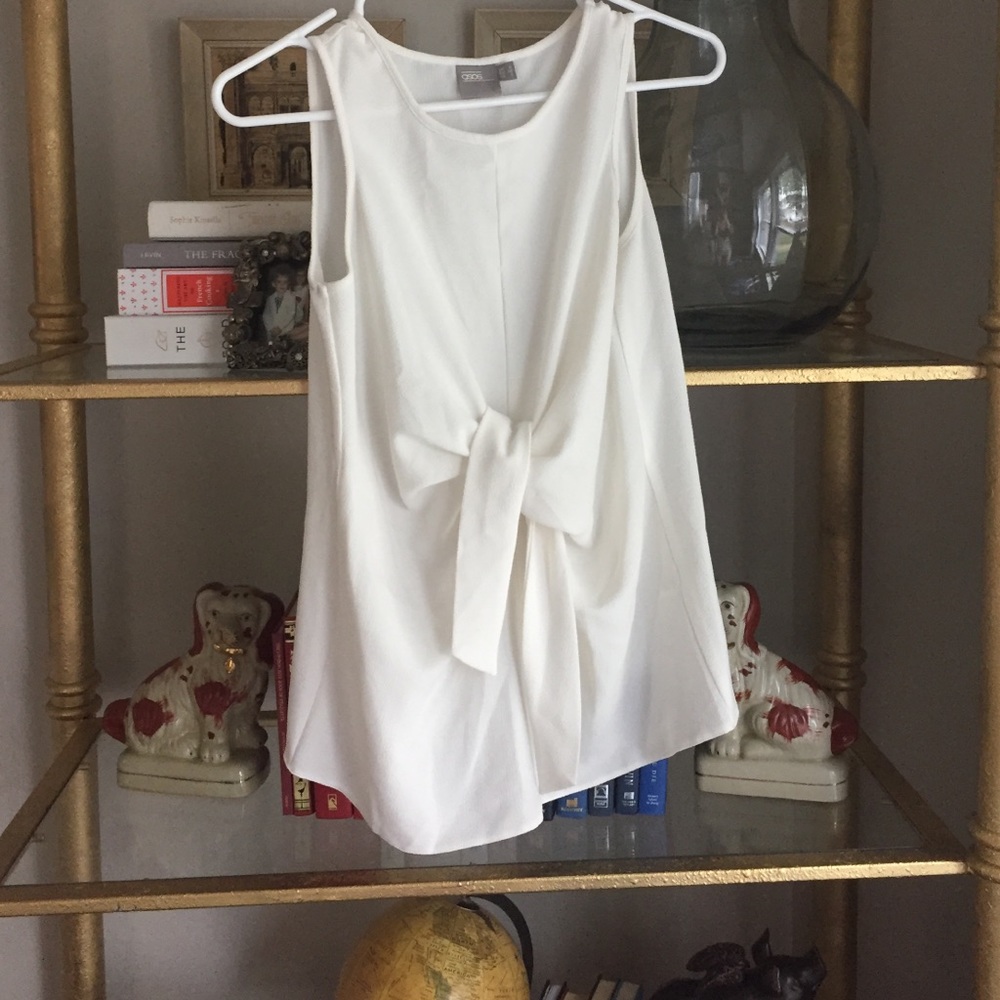 White blouse tank tie front