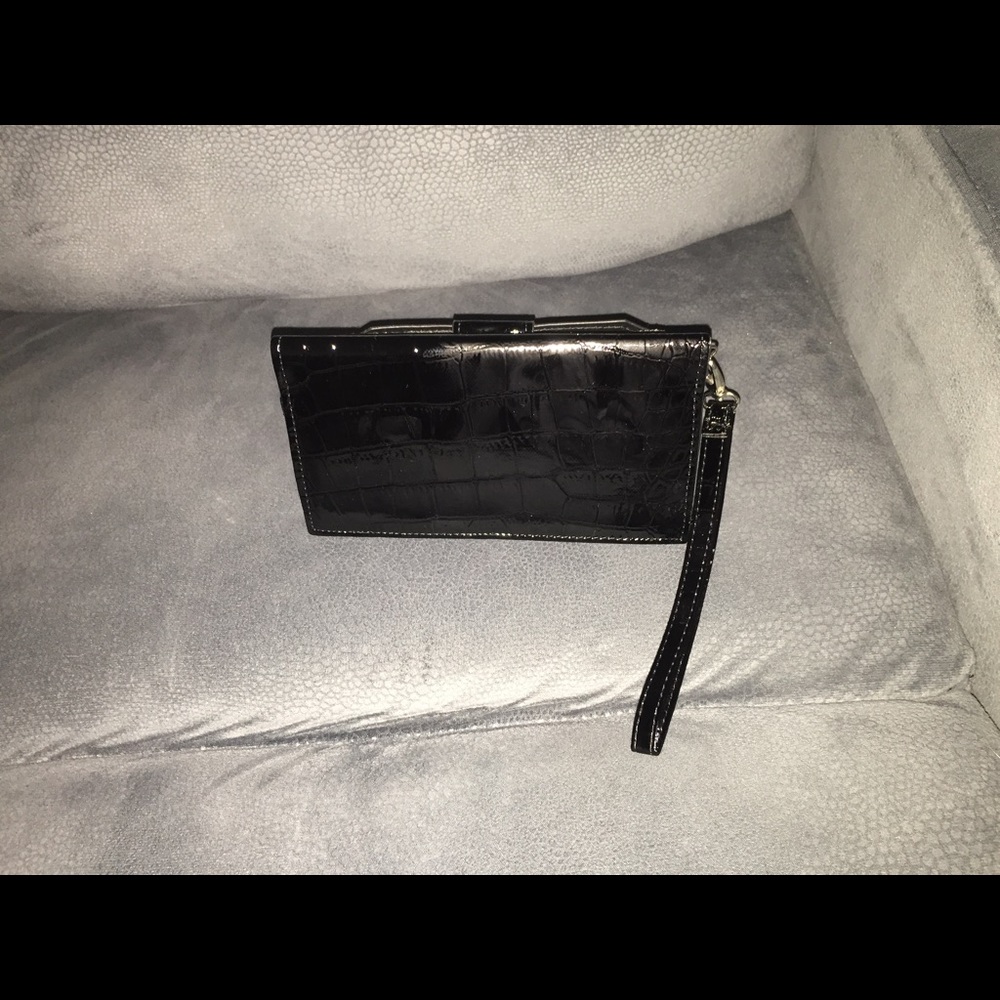 Just Solutions Eye Pockit Clutch