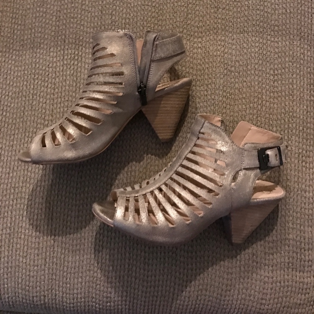 Vince Camuto Heels