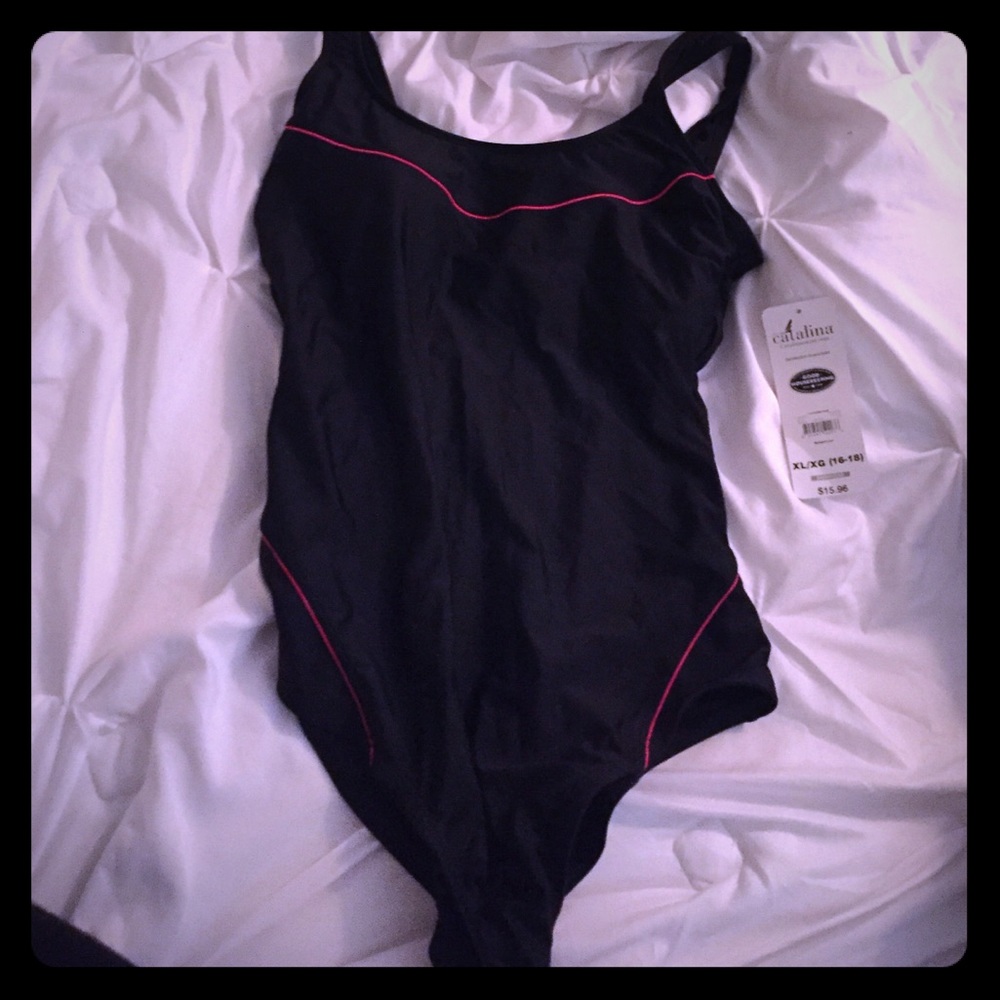 CLOSING SOON• Sporty one piece suit