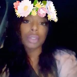 Meet your Posher, Akua