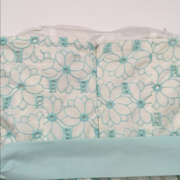 PRETTY BRODERIE STRAPLESS DRESS - Picture 6 of 7