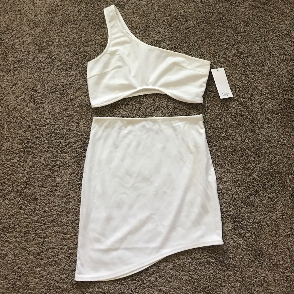 Two-piece skirt and crop top