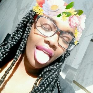 Meet your Posher, Sariah