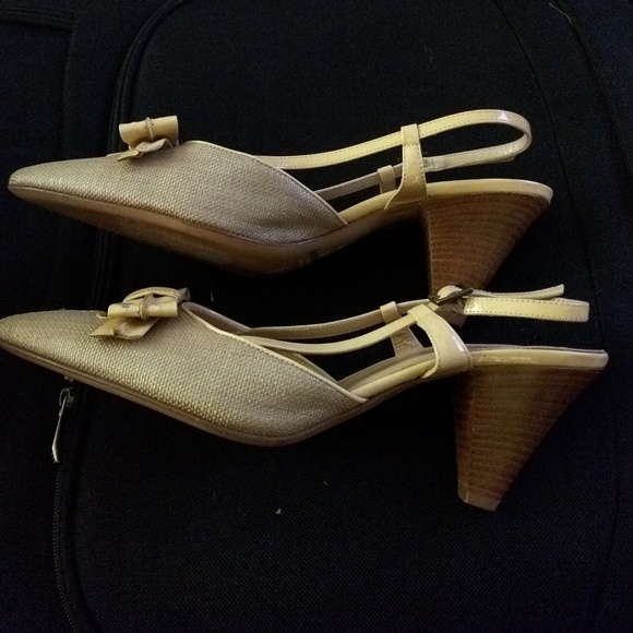 Nanette Lepore nude strappy work pump block heel - Picture 6 of 6