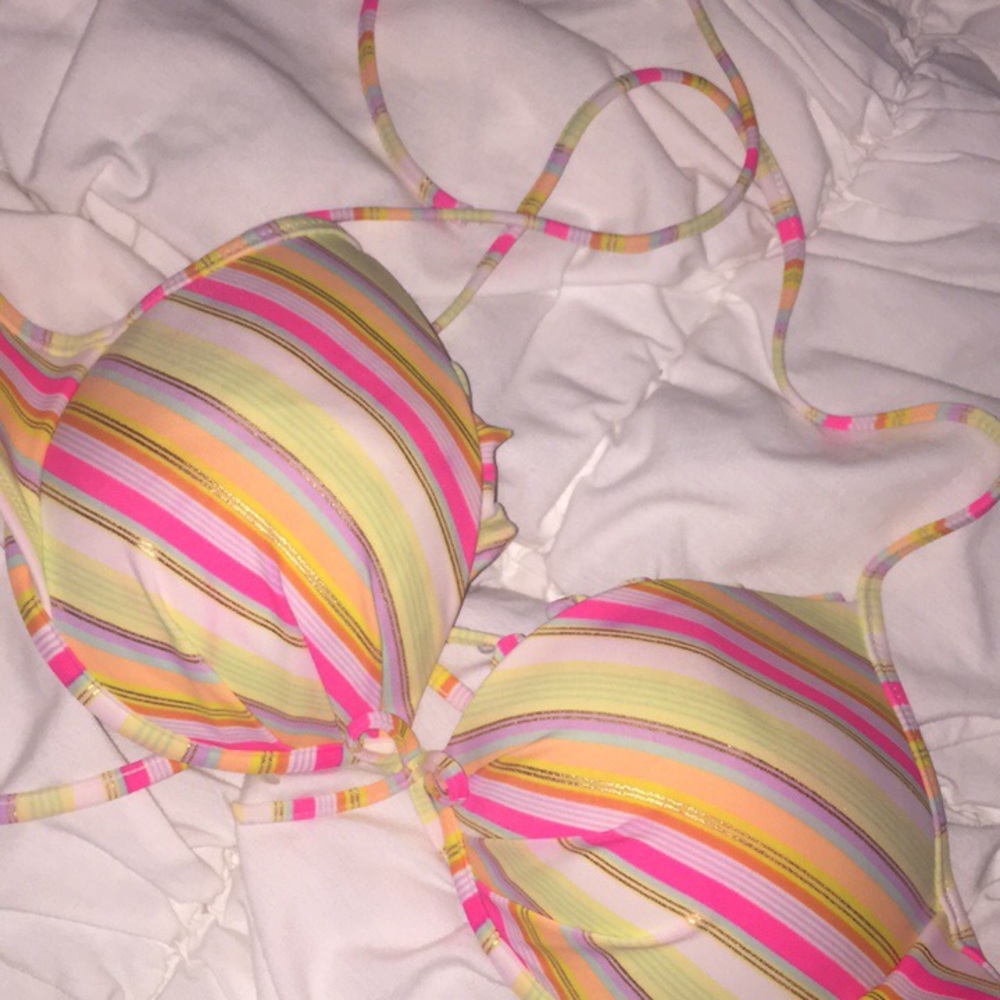 victoria's secret bikini never worn