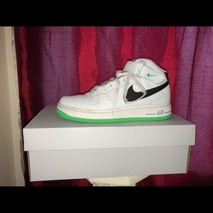 Cleaning out my closet!!