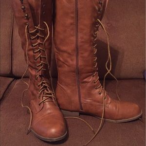 11 Brown "Refresh"kneehigh boots, great condition!