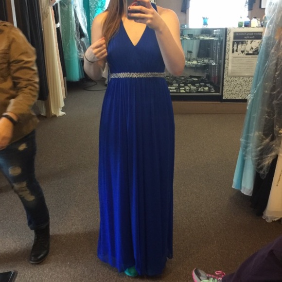 Prom dress - Picture 2 of 3