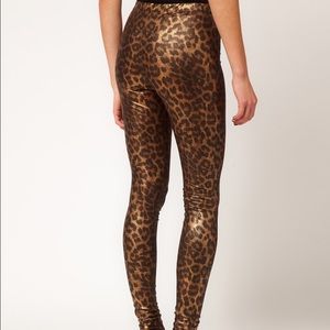 🇺🇸Metallic Leopard Leggings🇺🇸